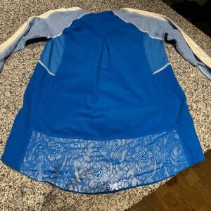 Lululemon Winter Running Reflective Top